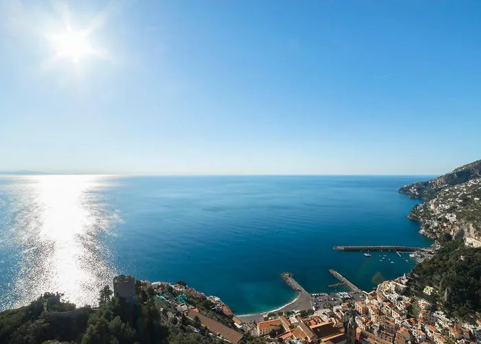 Admiring Amalfi